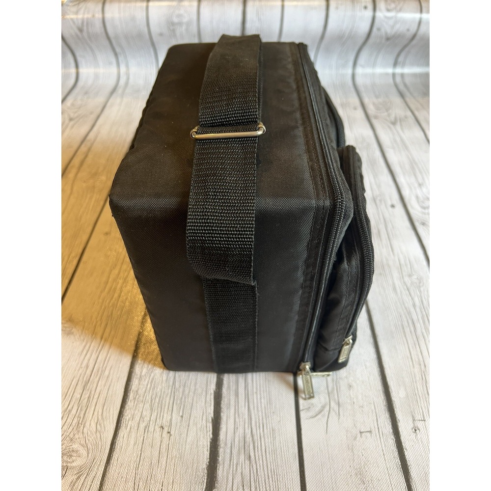 Conductor Series 30 CD Soft Carry Case, Black Nylon w/Pockets And Strap Included - Picture 7 of 8